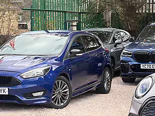 Used 2016 Ford Focus ST-Line Blue - Interior and Exterior details 12