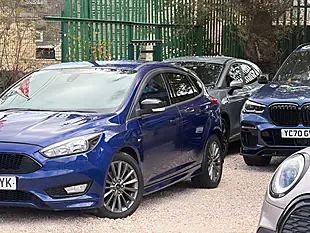 Used 2016 Ford Focus ST-Line Blue - Interior and Exterior details 13