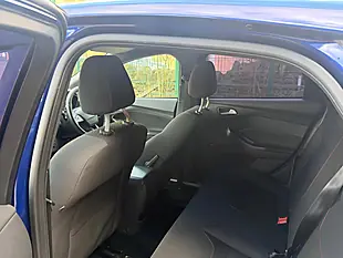 Used 2016 Ford Focus ST-Line Blue - Interior and Exterior details 14