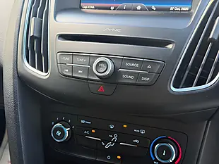 Used 2016 Ford Focus ST-Line Blue - Interior and Exterior details 19