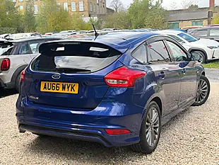 Used 2016 Ford Focus ST-Line Blue - Interior and Exterior details 5