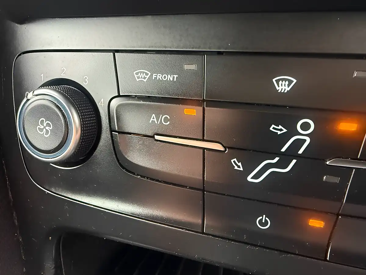 Used 2016 Ford Focus ST-Line Grey - Interior and Exterior details 17