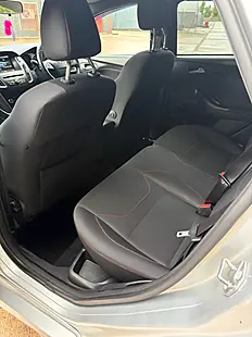 Used 2016 Ford Focus ST-Line Silver - Interior and Exterior details 10