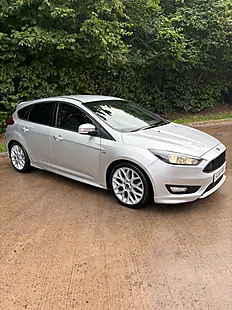 Used 2016 Ford Focus ST-Line Silver - Interior and Exterior details 7
