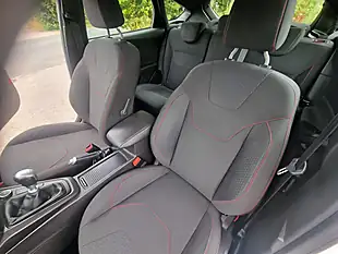 Used 2016 Ford Focus ST-Line White - Interior and Exterior details 11