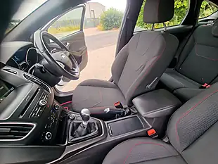 Used 2016 Ford Focus ST-Line White - Interior and Exterior details 12