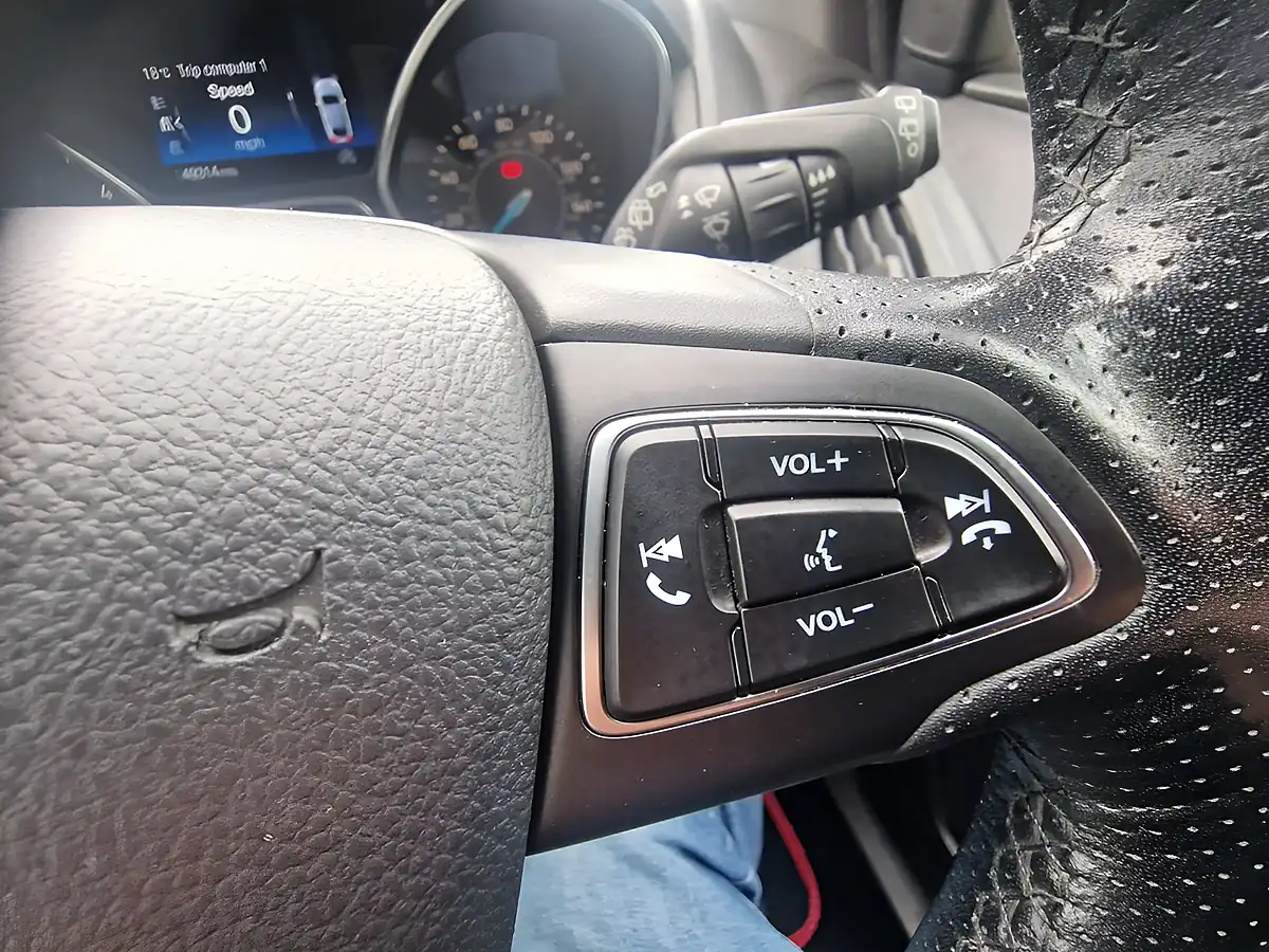 Used 2016 Ford Focus ST-Line White - Interior and Exterior details 18