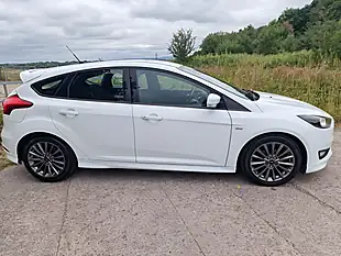 Used 2016 Ford Focus ST-Line White - Interior and Exterior details 4