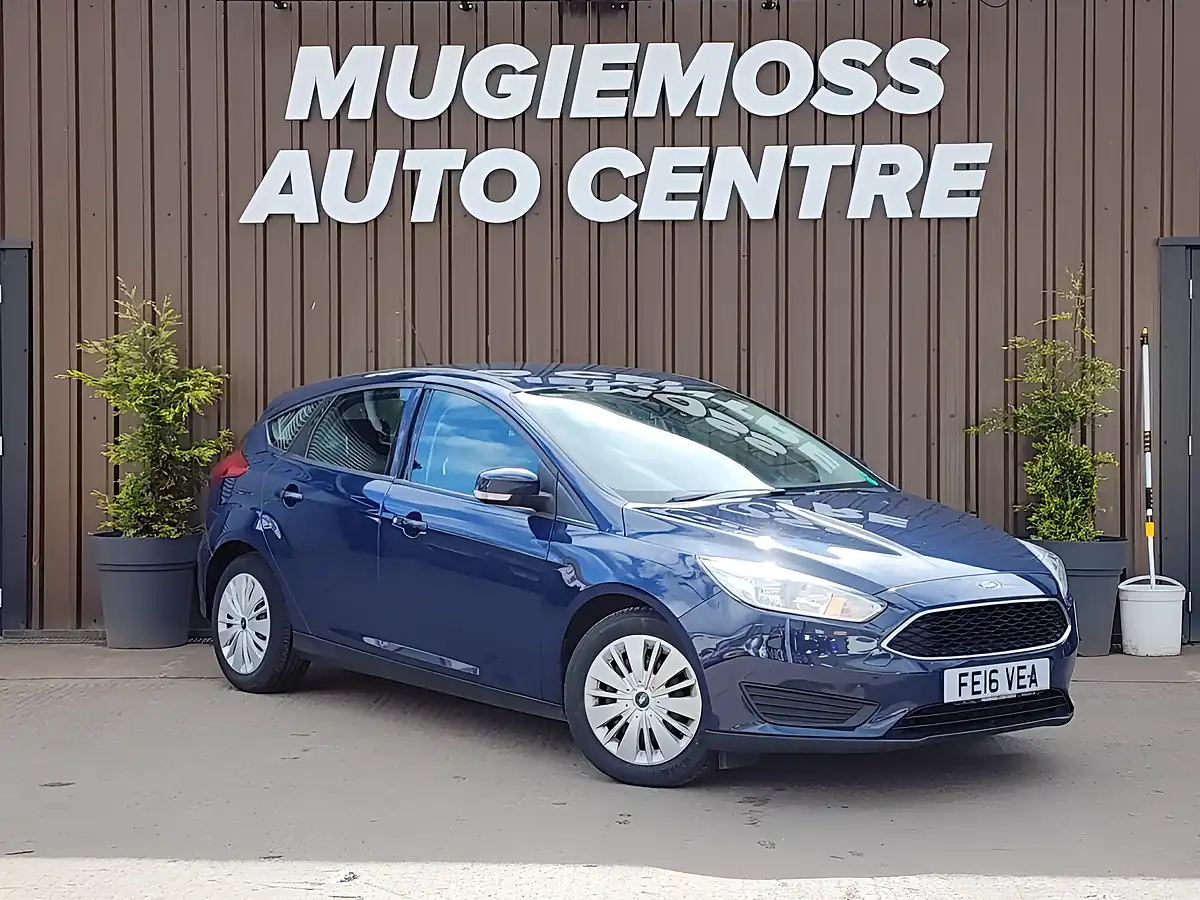 Used 2016 Ford Focus Style Blue - Front View