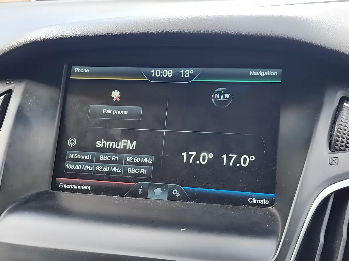 Used 2016 Ford Focus Style Blue - Interior and Exterior details 10