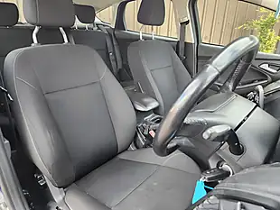 Used 2016 Ford Focus Style Blue - Interior and Exterior details 6