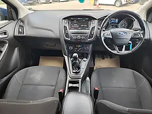Used 2016 Ford Focus Style Blue - Interior and Exterior details 7
