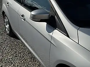 Used 2016 Ford Focus Style Silver - Interior and Exterior details 10