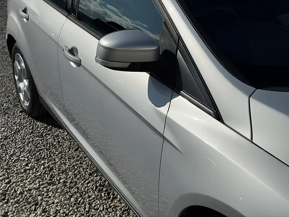 Used 2016 Ford Focus Style Silver - Interior and Exterior details 10