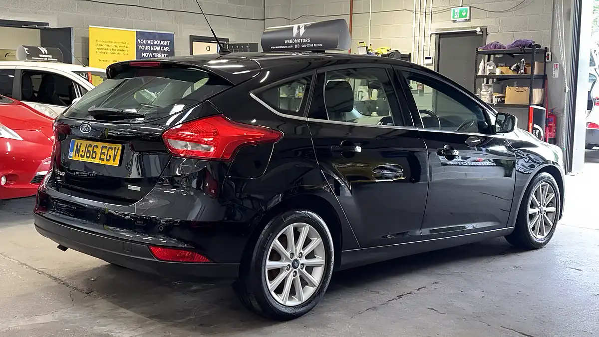 Used 2016 Ford Focus Titanium Black - Interior and Exterior details 5
