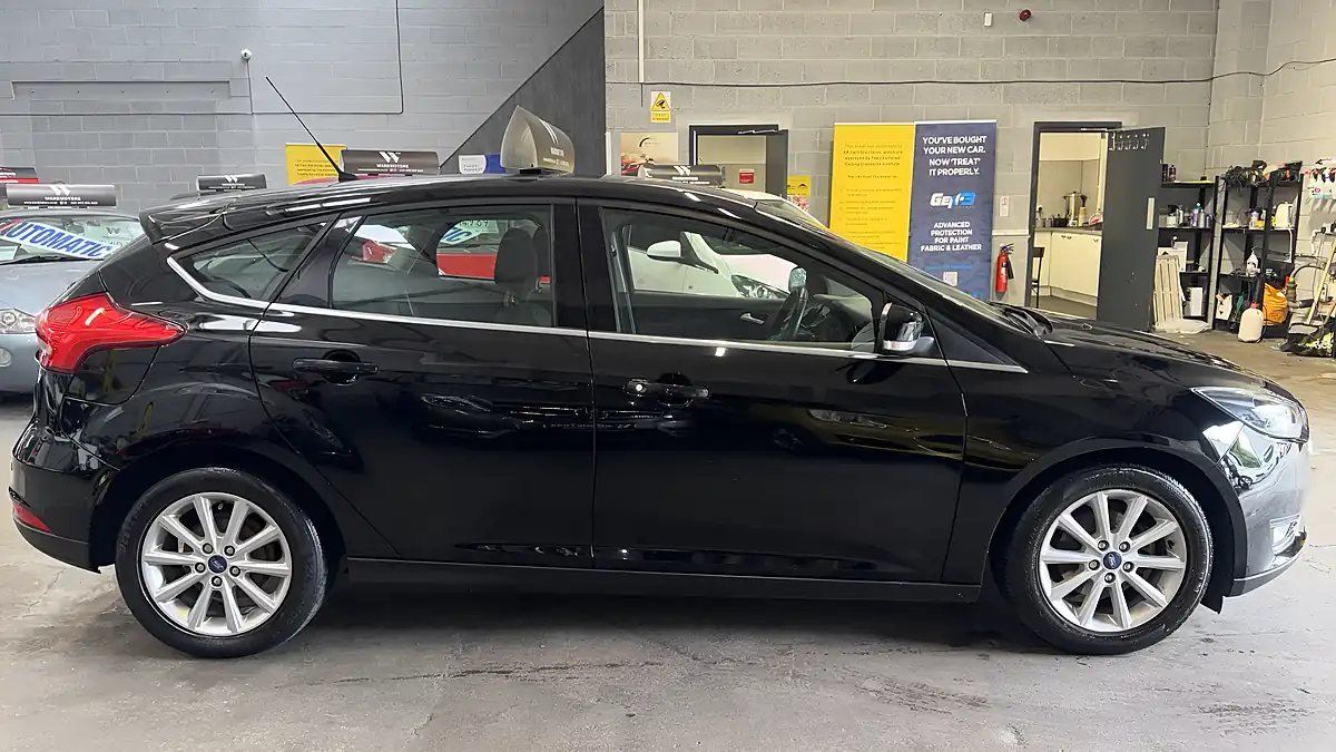 Used 2016 Ford Focus Titanium Black - Interior and Exterior details 8