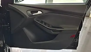 Used 2016 Ford Focus Titanium Black - Interior and Exterior details 11