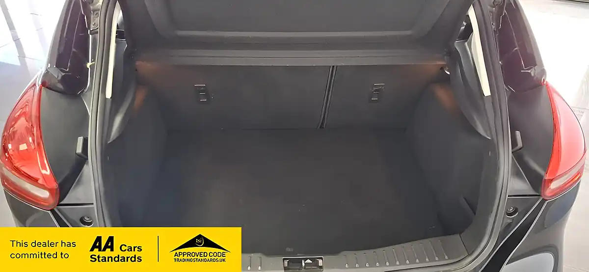 Used 2016 Ford Focus Titanium Black - Interior and Exterior details 20