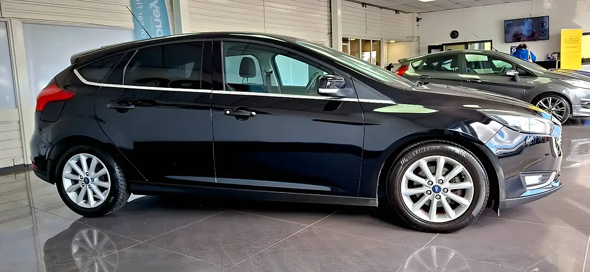 Used 2016 Ford Focus Titanium Black - Interior and Exterior details 7