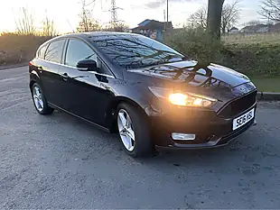 Used 2016 Ford Focus Titanium Black - Interior and Exterior details 11