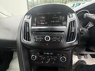 Used 2016 Ford Focus Titanium Blue - Interior and Exterior details 18