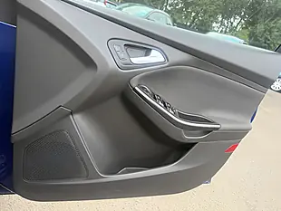 Used 2016 Ford Focus Titanium Blue - Interior and Exterior details 19
