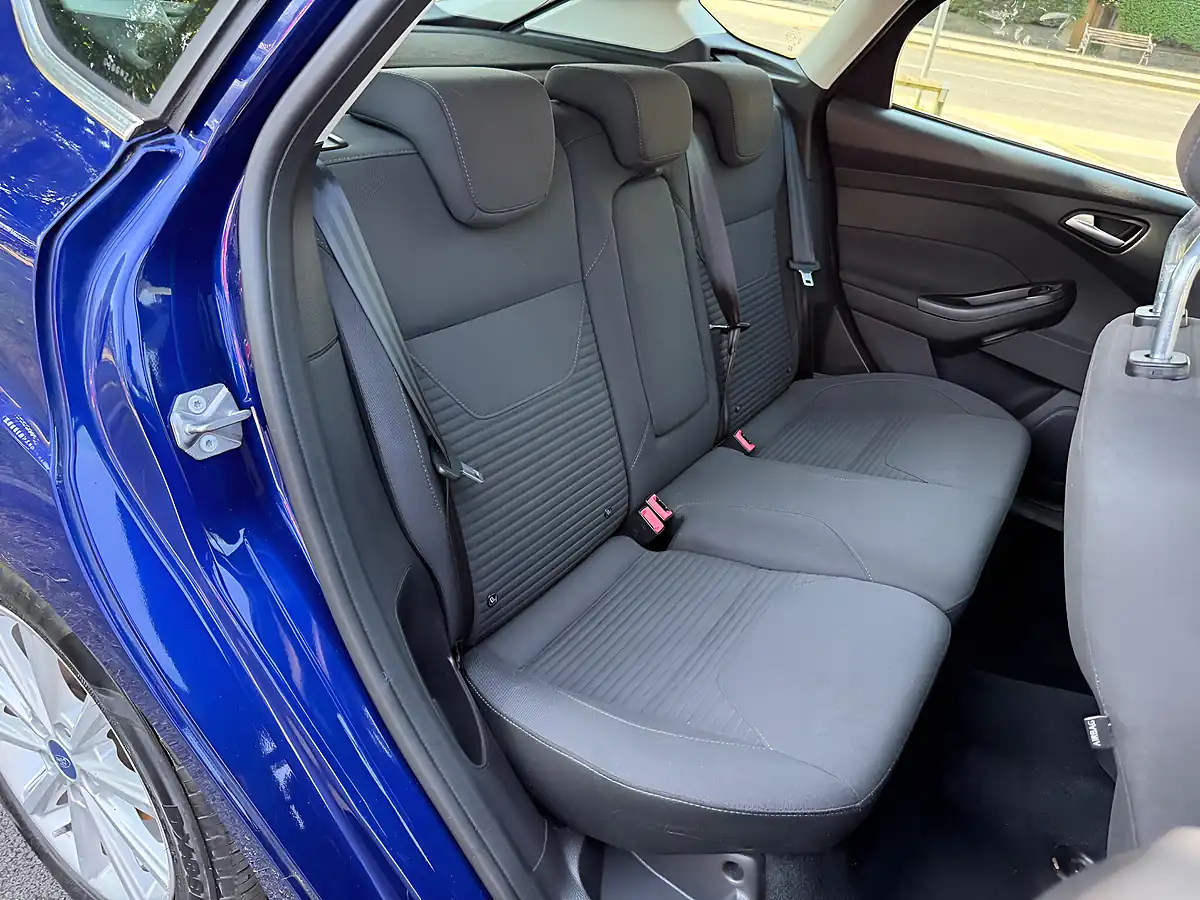 Used 2016 Ford Focus Titanium Blue - Interior and Exterior details 11