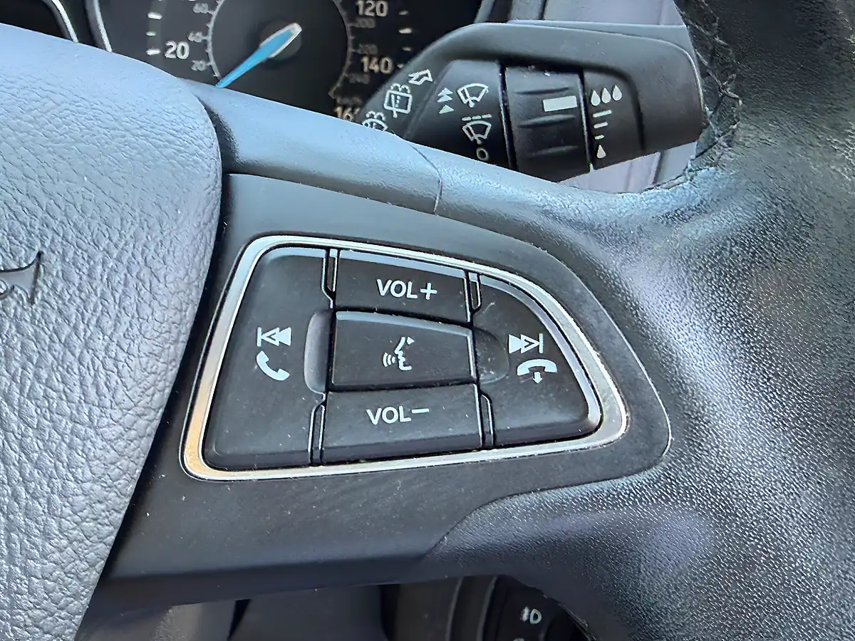 Used 2016 Ford Focus Titanium Blue - Interior and Exterior details 12