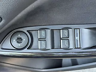 Used 2016 Ford Focus Titanium Blue - Interior and Exterior details 14