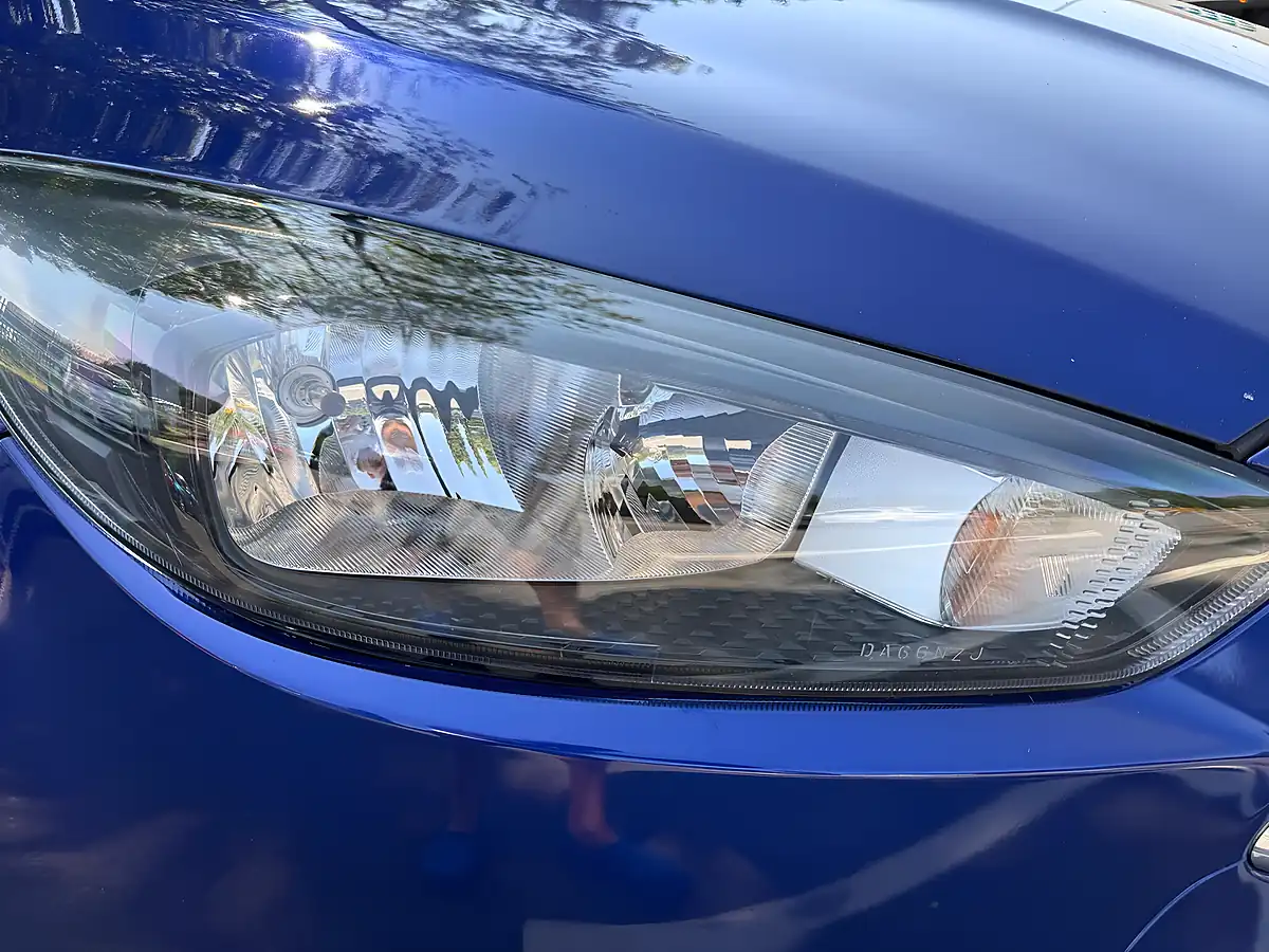 Used 2016 Ford Focus Titanium Blue - Interior and Exterior details 19