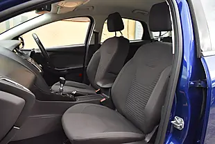 Used 2016 Ford Focus Titanium Blue - Interior and Exterior details 12