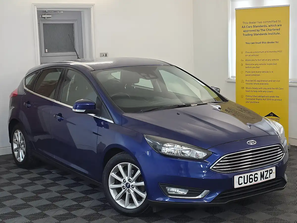 Used 2016 Ford Focus Titanium Blue - Interior and Exterior details 3