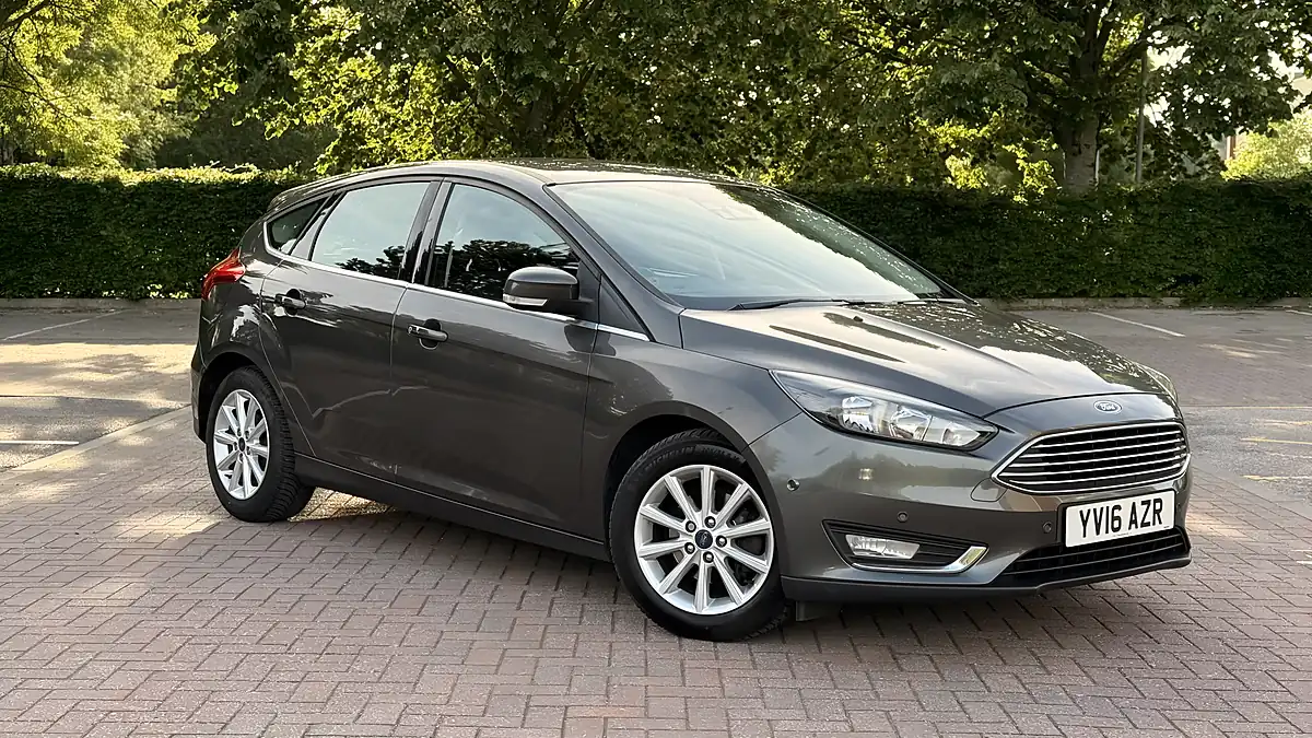 Used 2016 Ford Focus Titanium Grey - Front View