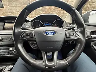 Used 2016 Ford Focus Titanium Grey - Interior and Exterior details 18