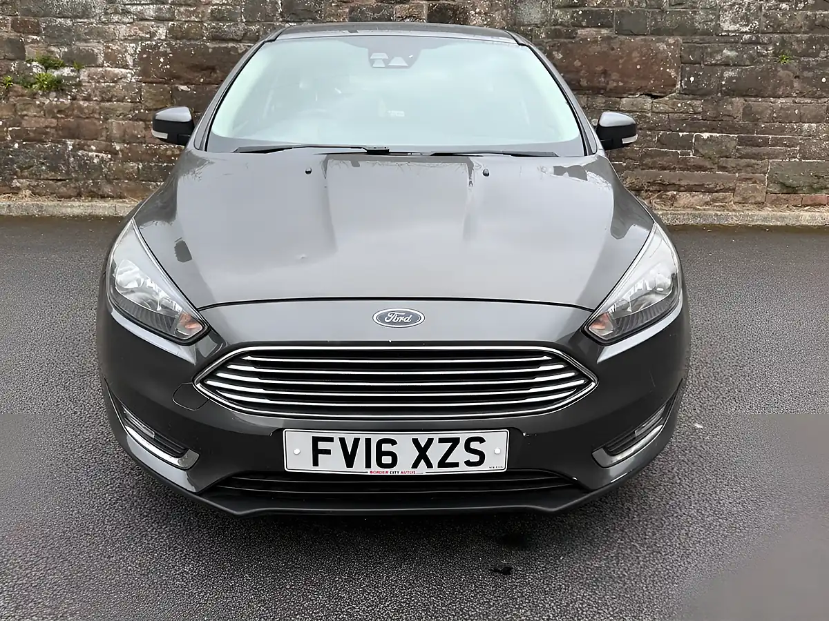 Used 2016 Ford Focus Titanium Grey - Interior and Exterior details 2