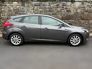 Used 2016 Ford Focus Titanium Grey - Interior and Exterior details 4
