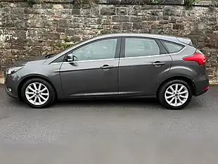 Used 2016 Ford Focus Titanium Grey - Interior and Exterior details 5