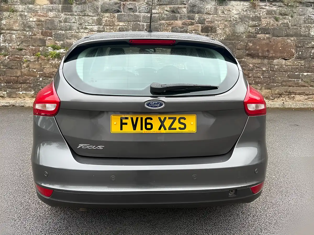 Used 2016 Ford Focus Titanium Grey - Interior and Exterior details 7