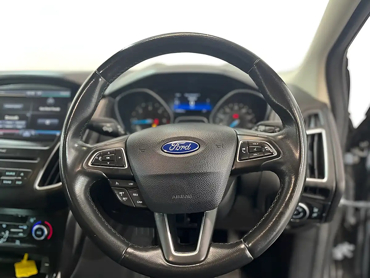 Used 2016 Ford Focus Titanium Grey - Interior and Exterior details 13