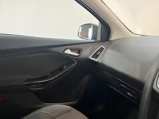 Used 2016 Ford Focus Titanium Grey - Interior and Exterior details 14