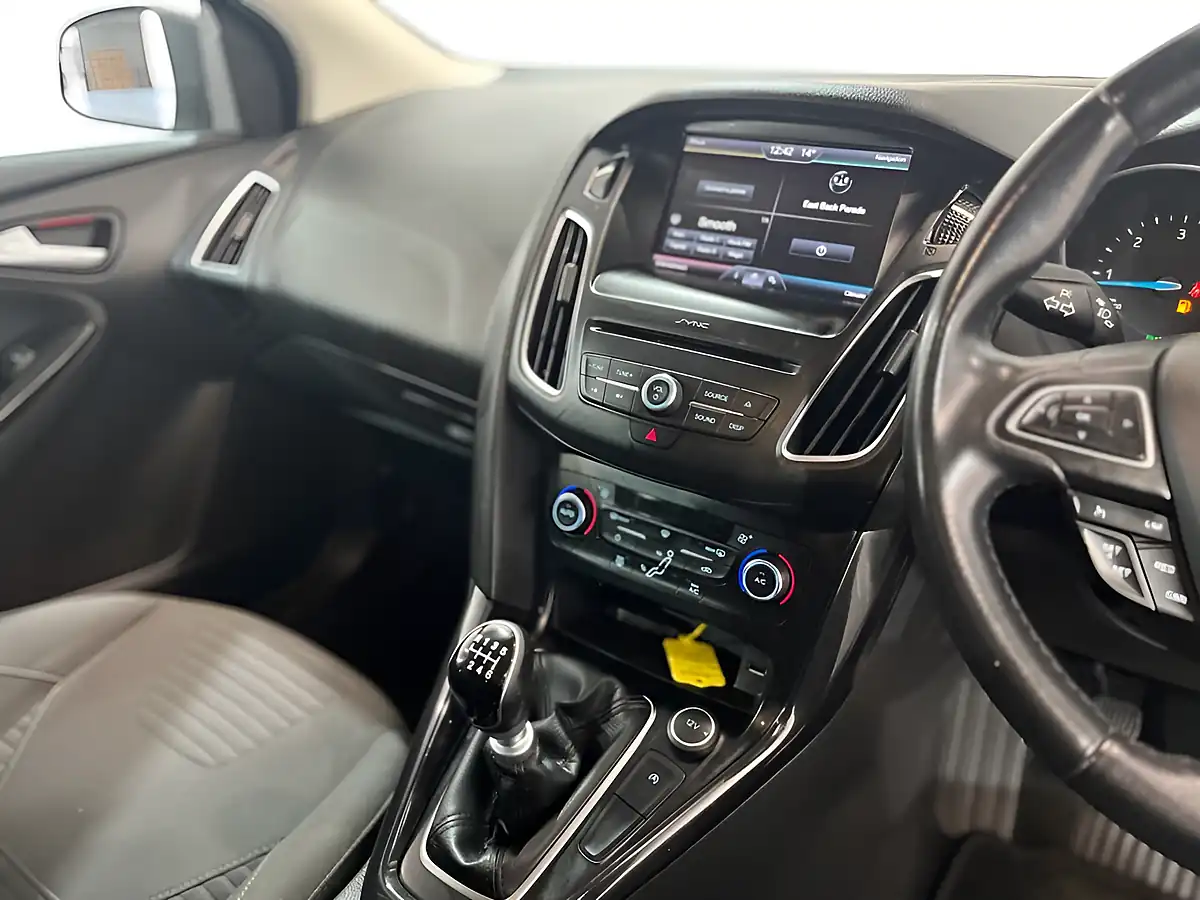 Used 2016 Ford Focus Titanium Grey - Interior and Exterior details 16