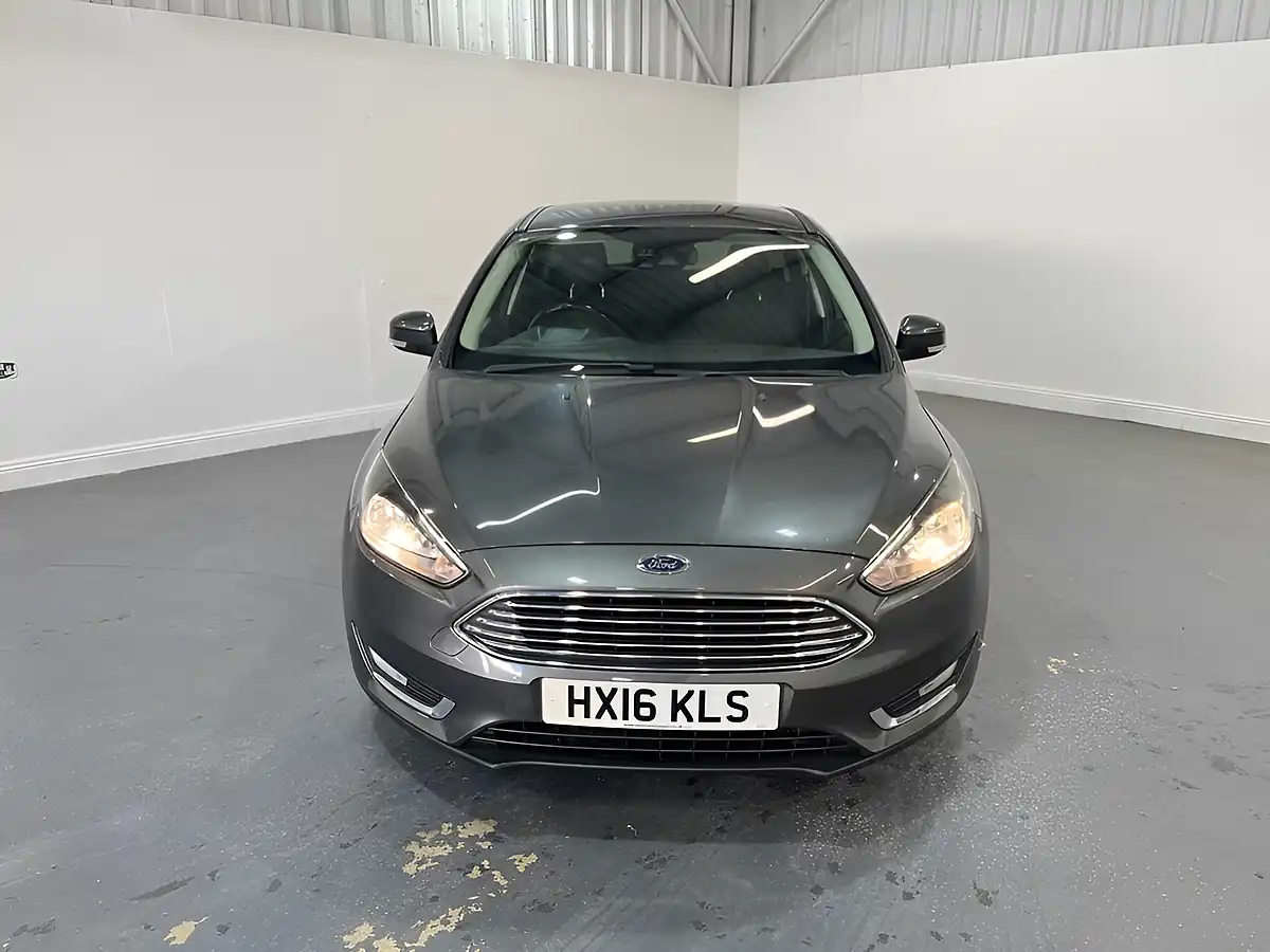 Used 2016 Ford Focus Titanium Grey - Interior and Exterior details 2