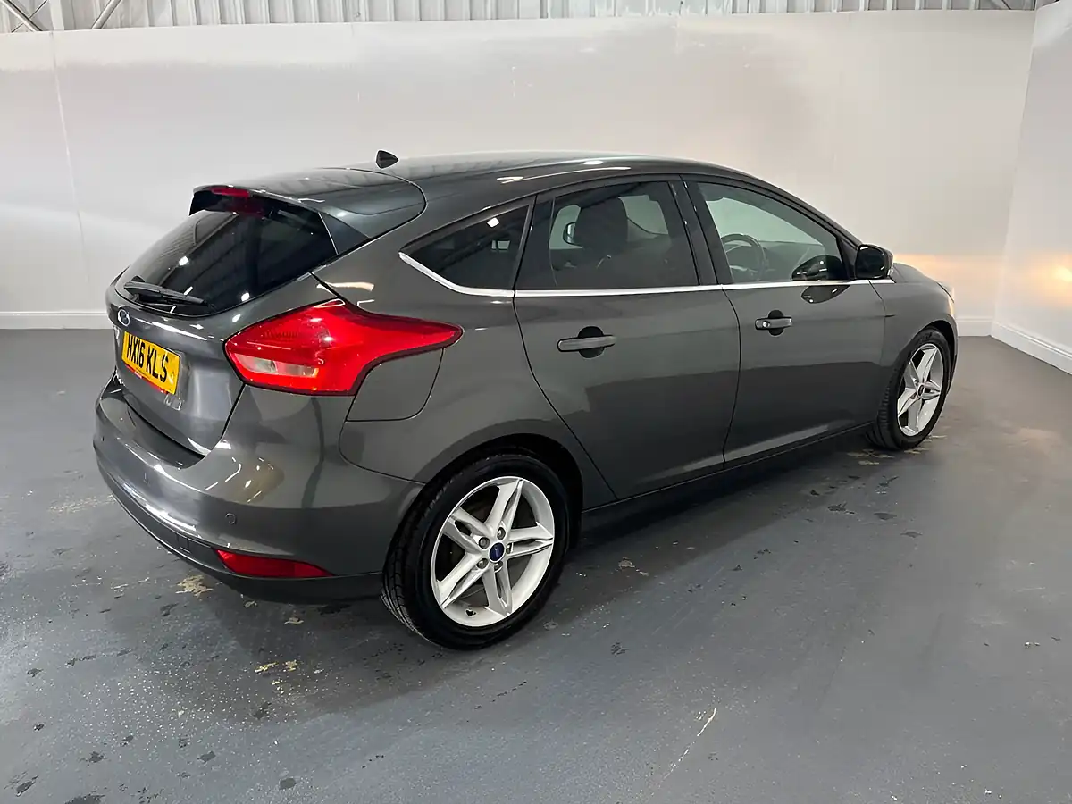 Used 2016 Ford Focus Titanium Grey - Interior and Exterior details 4