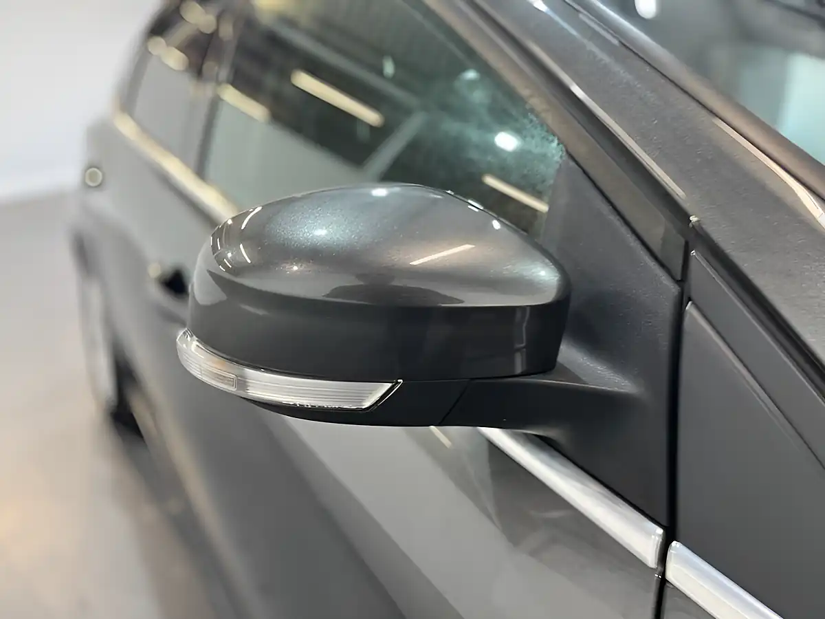 Used 2016 Ford Focus Titanium Grey - Interior and Exterior details 9