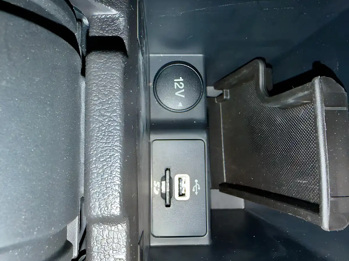 Used 2016 Ford Focus Titanium Grey - Interior and Exterior details 11