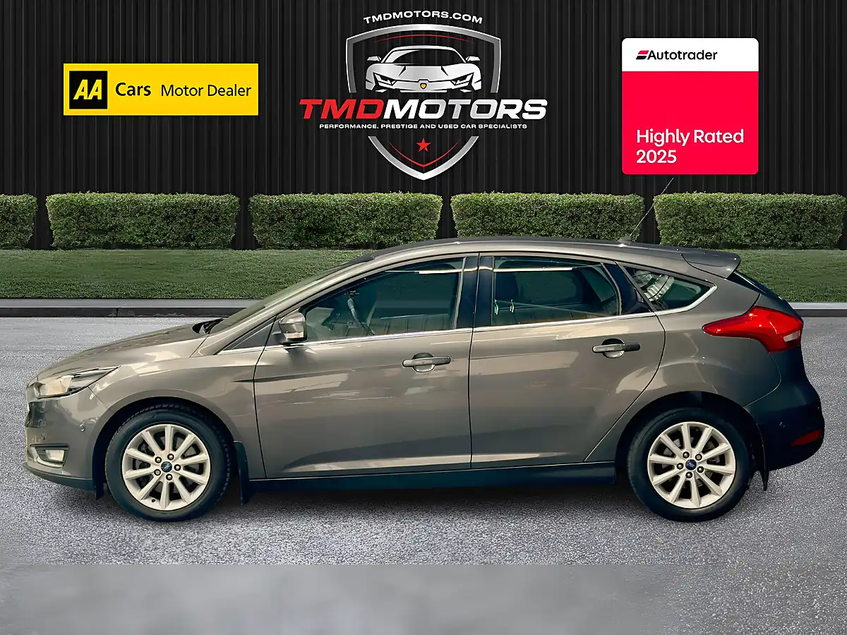 Used 2016 Ford Focus Titanium Grey - Interior and Exterior details 4