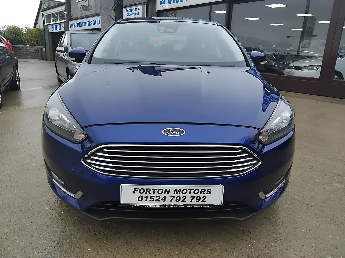 Used 2016 Ford Focus Titanium One Blue - Interior and Exterior details 3