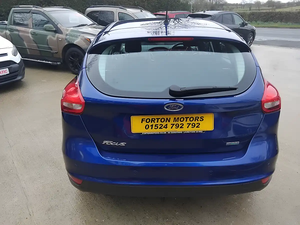 Used 2016 Ford Focus Titanium One Blue - Interior and Exterior details 7
