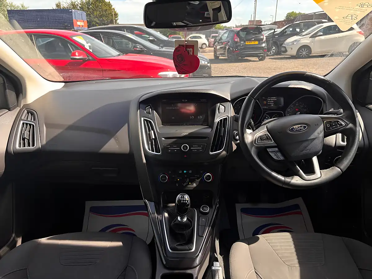 Used 2016 Ford Focus Titanium Red - Interior and Exterior details 13