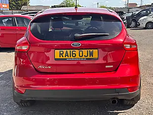 Used 2016 Ford Focus Titanium Red - Interior and Exterior details 6